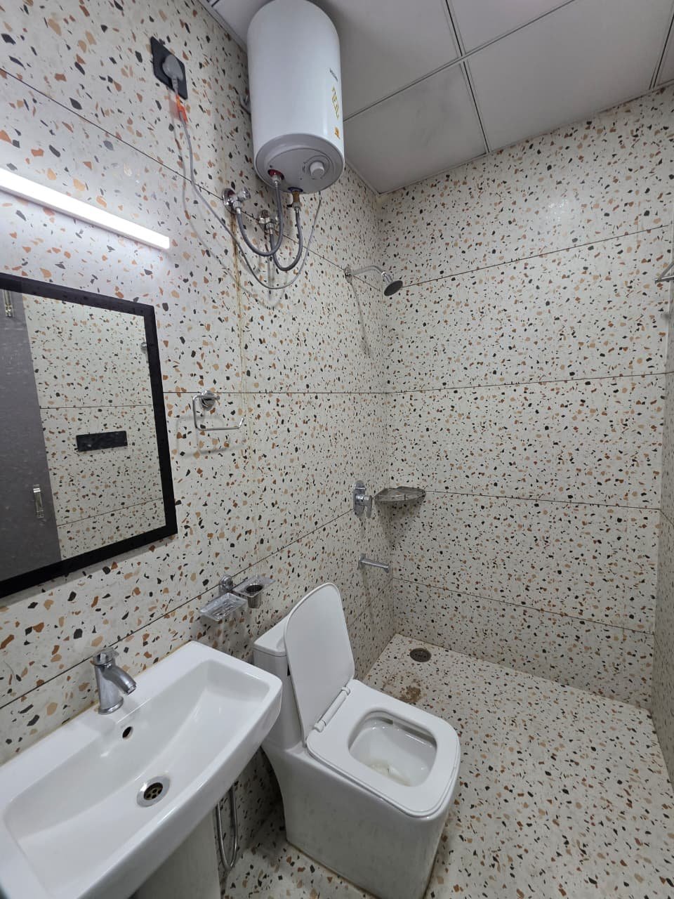 Property thumbnail 6